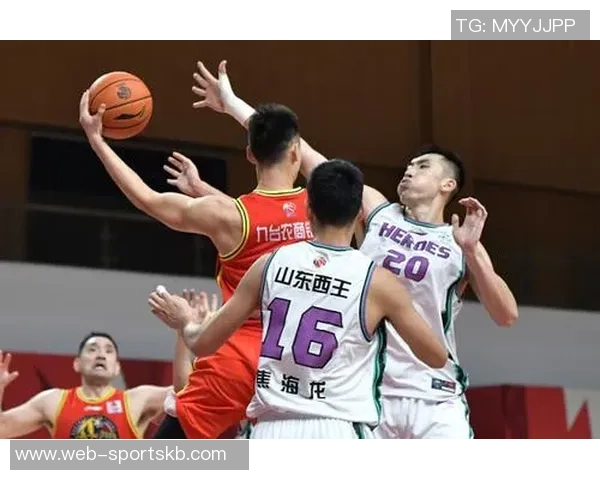 南海岸后羿热巴创生涯新高三分球表现引领球队获胜 南海岸后羿热巴创生涯新高三分球表现引领球队获胜